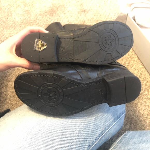 Brand new Steve Madden leather boots - Picture 7 of 8